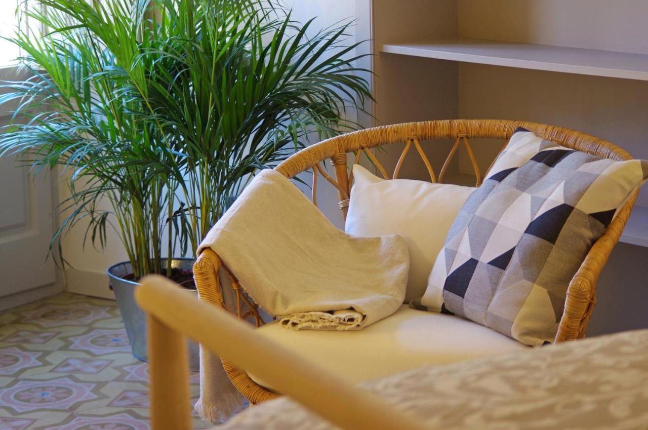 شقة Apartament En Placa Nova , بالافروجيل المظهر الخارجي الصورة